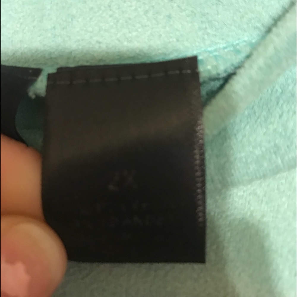 Blouse - Picture 2 of 4